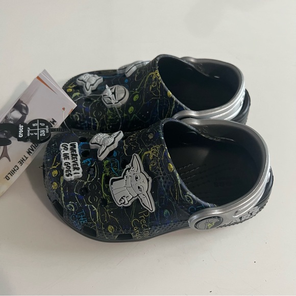 Crocs Kids' Classic Star Wars Grogu Clogs | Baby Yoda Shoes | Water Shoes Sz c7 - Picture 2 of 6
